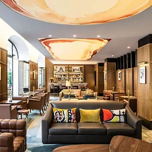 Sofitel Arc De Triomphe Szálloda