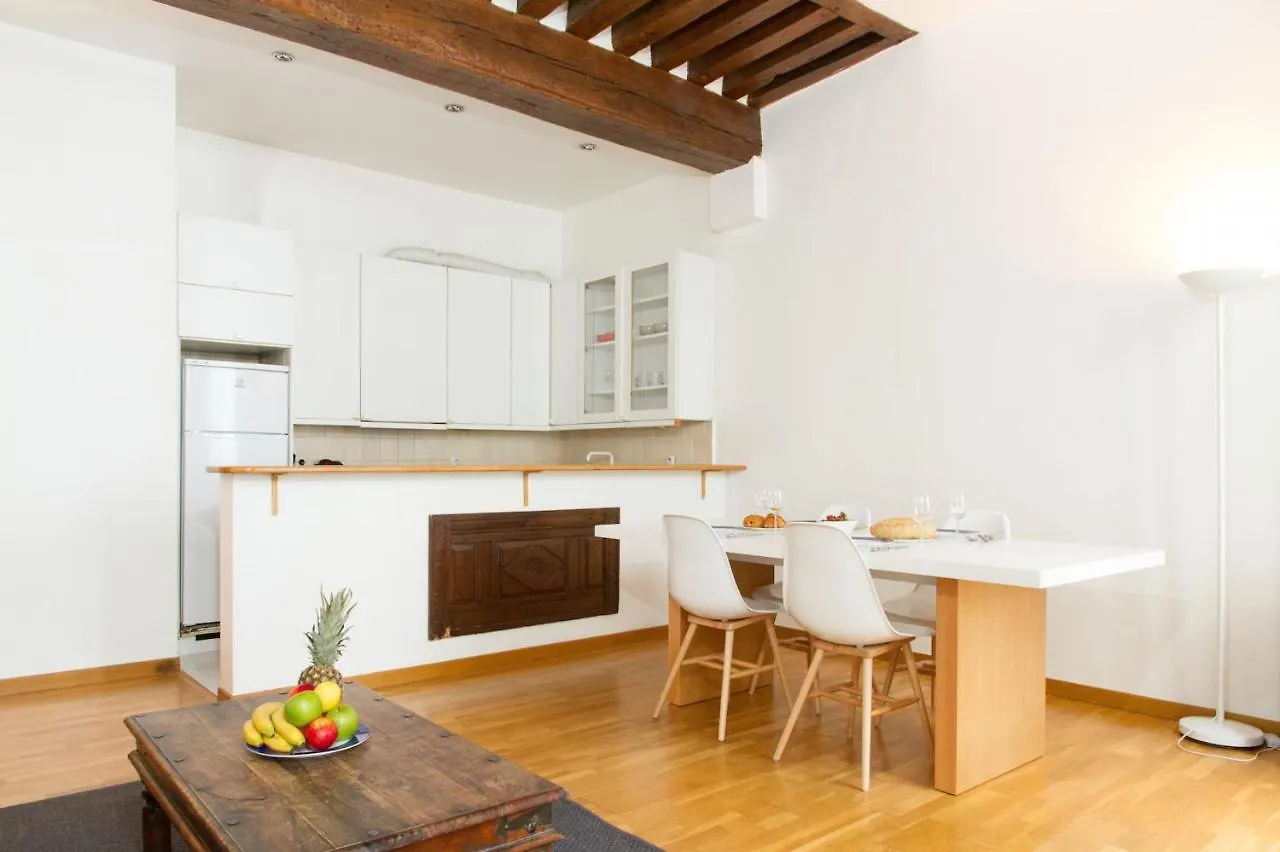 St Germain - La Monnaie City Apartment Paris 0*,  France